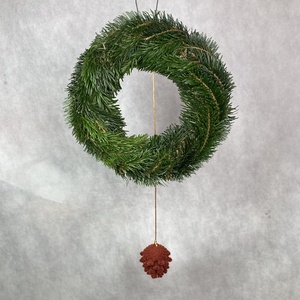 25 cm átmérőjű alapra készült,  rozsdabarna flokkolt tobozos, Nordmann fenyős,   tovább is díszíthető koszorú (NK-8) - karácsony - karácsonyi kültéri dekoráció - Meska.hu
