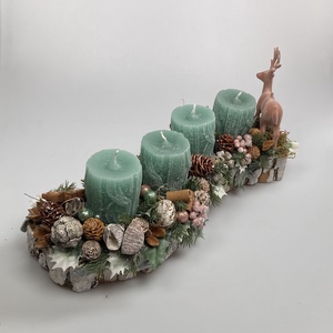 Flokkolt rénszarvassal tarkított, kötött mintás, zöld gyertyás adventi asztaldísz aprólékos díszítéssel (AW7) - karácsony - adventi díszek - adventi asztaldísz - Meska.hu