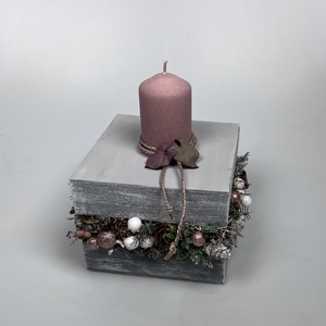 Varázslatos adventi bőségdoboz - karácsonyi asztaldísz bársonyglitter hengergyertyával, rosegold díszzsinórral - Meska.hu