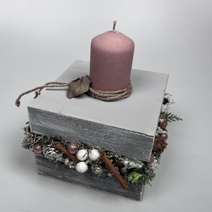 Varázslatos adventi bőségdoboz - karácsonyi asztaldísz bársonyglitter hengergyertyával, rosegold díszzsinórral - karácsony - adventi díszek - adventi asztaldísz - Meska.hu