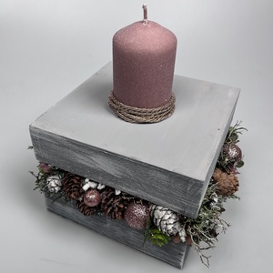 Varázslatos adventi bőségdoboz - karácsonyi asztaldísz bársonyglitter hengergyertyával, rosegold díszzsinórral - karácsony - adventi díszek - adventi asztaldísz - Meska.hu