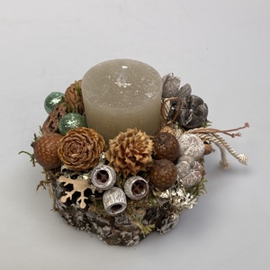 Fakorongra épült adventi minidísz gyömbérszínű tönkgyertyával, s termésekkel gazdagon díszítve (FX-12) - Meska.hu