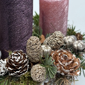 Hagyományos színvilágú - három lila és egy rózsaszín selyemfényű gyertyás adventi asztaldísz gazdagon díszítve (AW29) - karácsony - adventi díszek - adventi asztaldísz - Meska.hu