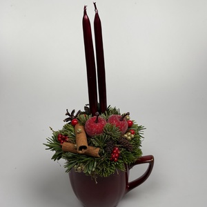 Burgundi vörös bögrére épült, 2 bordó ceruzagyertás adventi asztaldísz örökzöldekkel (XM-53) - Meska.hu