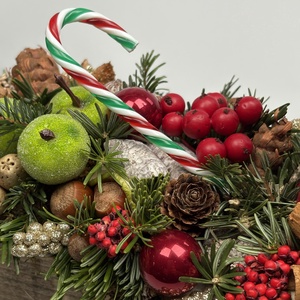 Manós fogat -  fémtalpas faszán ünnepi asztaldísz termésekkel és kellékekkel gazdagon díszítve - karácsony - adventi díszek - adventi asztaldísz - Meska.hu