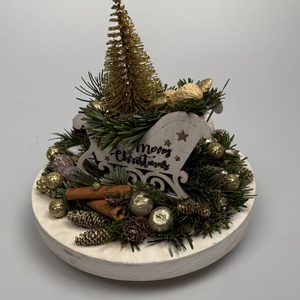 Karácsonyi cuccokkal tömött szán fatálo - ünnepi asztaldísz termésekkel és kellékekkel gazdagon díszítve  - karácsony - adventi díszek - adventi asztaldísz - Meska.hu