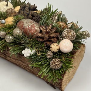 Hintalóval és minden földi jóval ékített adventi asztaldísz fahasábon  - karácsony - adventi díszek - adventi asztaldísz - Meska.hu