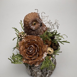 2 újévi fogadalom egy csapásra egy cédrusrózsa mellett jobbra pihenő barna baglyos téli asztaldísz segítségével - otthon & életmód - dekoráció - virágdísz és tartó - csokor & virágdísz - Meska.hu
