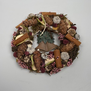 Pinka - harangocska, síkalapos terméskopogtató himbálózó, barna csengőkkel , Otthon & Életmód, Dekoráció, Ajtó- és ablak dekoráció, Ajtódísz & Kopogtató, Virágkötés, MESKA