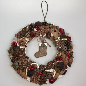 Bakancslista - többévszakos terméskopogtató egy lelkesen himbálózó barna bakanccsal   - Meska.hu