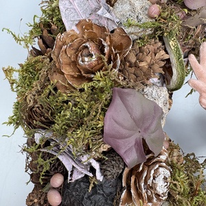 Szarvas a hegyormon- természközeli hangulatú, többévszakos, szalmaalapos tartós kopogtató - otthon & életmód - dekoráció - ajtó- és ablak dekoráció - ajtódísz & kopogtató - Meska.hu