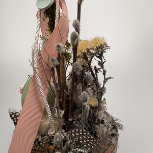 Mézi - Fészkes, nyuszis, gömbfás asztaldísz szürke-mézbarna kaspóban, növényi részekkel és kellékekkel (P-01)  - ünnepi díszek, dekorációk - húsvéti díszek és dekorációk - húsvéti asztaldíszek - Meska.hu