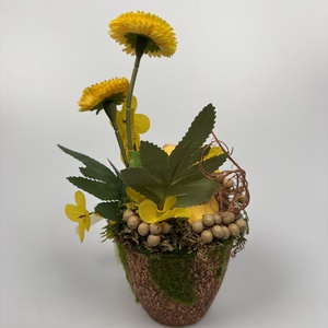 Kacsás, sárga százszorszépes, tartós tavaszi asztaldísz a mohás kaspó kollekcióból (P-05)  - ünnepi díszek, dekorációk - húsvéti díszek és dekorációk - húsvéti asztaldíszek - Meska.hu