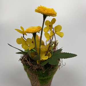 Kacsás, sárga százszorszépes, tartós tavaszi asztaldísz dióval, a mohás kaspó kollekcióból (P-06)  - ünnepi díszek, dekorációk - húsvéti díszek és dekorációk - húsvéti asztaldíszek - Meska.hu