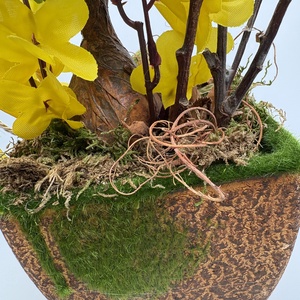 Fürjtojásos, gyökeres tulipános, aranyvesszős tartós asztaldísz növényi részekkel a mohás kaspó kollekcióból (P-11)  - ünnepi díszek, dekorációk - húsvéti díszek és dekorációk - húsvéti asztaldíszek - Meska.hu