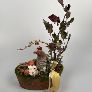 Letargia - tartós tavaszváró asztaldísz a Vén Tyúkhoz - növényi részekkel a mohás kaspó kollekcióból (P-12)  - Meska.hu