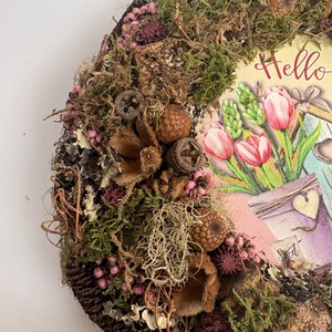 Tavaszüdvözlet - Tartós terméskopogtató mohakoszorún - otthon & életmód - dekoráció - ajtó- és ablak dekoráció - ajtódísz & kopogtató - Meska.hu