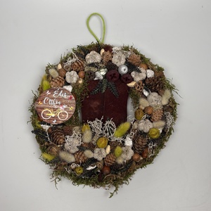 Bringa fan - visszafogott hangulatú, többévszakos, síkalapos terméskopogtató Édes Otthon feliratú biciklis fatáblával, Otthon & Életmód, Dekoráció, Ajtó- és ablak dekoráció, Ajtódísz & Kopogtató, Virágkötés, MESKA