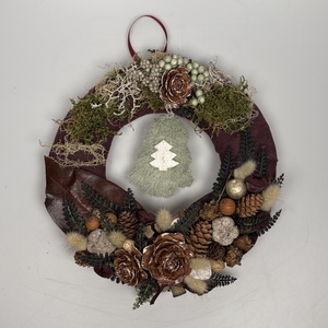 Fenyő fan - természetes hangulatú, többévszakos, síkalapos terméskopogtató lógó fenyőfával fenyőfa rajongóknak, Otthon & Életmód, Dekoráció, Ajtó- és ablak dekoráció, Ajtódísz & Kopogtató, Virágkötés, MESKA