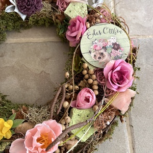 Villantós.5 - Pehelykönnyű ajtódísz napfényben megcsillanó rosegold elemekkel és sünis Édes Otthon fatáblácskával - otthon & életmód - dekoráció - ajtó- és ablak dekoráció - ajtódísz & kopogtató - Meska.hu