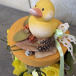 Kacsás, napsárga, tartós tavaszi asztaldísz a virágszendvics kollekcióból (P-20)  - Meska.hu