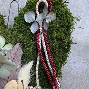 Odaadás - elegáns, szárazvirágokkal és termésekkel díszített, kegyeleti mohakoszorú (K-07)  - otthon & életmód - vallás - temetkezési tárgy - sírdísz, kegyeleti dísz - Meska.hu