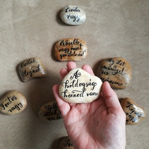 kézzel festett kavics üzenet - Meska.hu