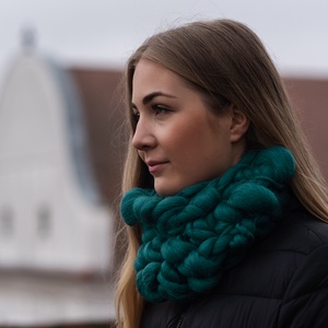 Körsál: petrol zöld színű extra vastag, kötött női gyapjú bebújós csősál - ruha & divat - sál, sapka, kendő - sál - Meska.hu