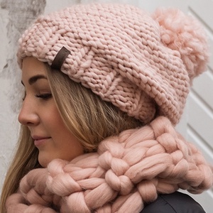 Vastag kötött pom-pom slouchy sapka - púder rózsaszín, Ruha & Divat, Sál, Sapka, Kendő, Sapka & Sál szett, Kötés, MESKA