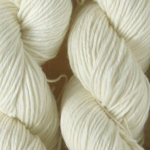 Natúr festenivaló superwash gyapjú zokni fonal � 100g / 200m - kellékek & szerszámok - rövidáru - fonal, cérna - gyapjúfonal - Meska.hu