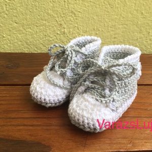 Horgolt baba cipő Convers -  - Meska.hu