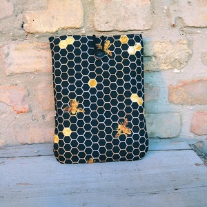 Vízálló méhecskés könyv védő tok, könyvvédő könyv borító könyv takaró - táska & tok - ebook & tablet tok - Meska.hu