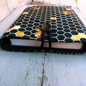 Vízálló méhecskés könyv védő tok, könyvvédő könyv borító könyv takaró - táska & tok - ebook & tablet tok - Meska.hu