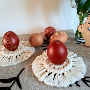 Húsvéti makramé tojástartó, asztaldekoráció 3 db-os készlet, Otthon & Lakás, Dekoráció, Asztal és polc dekoráció, Asztaldísz, Csomózás, MESKA