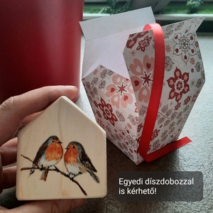 Házikó egyedi festéssel - Vörösbegy; Valentin-napra, Nőnapra vagy más alkalomra -  - Meska.hu
