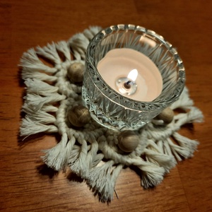 Mécsestartó makramé alátéttel - otthon & életmód - dekoráció - asztal és polc dekoráció - asztaldísz - Meska.hu