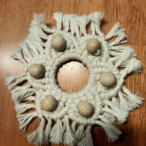 Mécsestartó makramé alátéttel - otthon & életmód - dekoráció - asztal és polc dekoráció - asztaldísz - Meska.hu