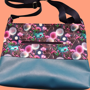 Clara crossbody táska pitypangos - táska & tok - kézitáska & válltáska - vállon átvethető táska - Meska.hu