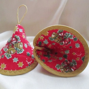 Edényfogó, fedőfogó, fülfogó -  karácsonyi mintás, aranysárga színű szegéllyel (2 db) - karácsony - karácsonyi sütés-főzés - Meska.hu