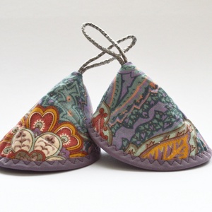 Edényfogó, fedőfogó, fülfogó - virágos mintával, orgonalila szegéllyel - Meska.hu