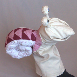 Csodacsiga báb - játék & sport - bábok - kesztyűbáb - Meska.hu