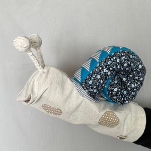 Csodacsiga báb - Kék - virágos - játék & sport - bábok - kesztyűbáb - Meska.hu