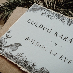 Madár fenyővel karácsonyi képeslap - szürkemintával - karácsony - karácsonyi ajándékozás - karácsonyi képeslap, üdvözlőlap, ajándékkísérő - Meska.hu