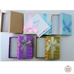 Ajándékdoboz kísérőkártyával - kellékek & szerszámok - csomagolóanyag - doboz, henger - Meska.hu