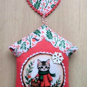Cica téli filc ház, Karácsony, Karácsonyi lakásdekoráció, Karácsonyi ajtódíszek, Varrás, MESKA