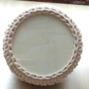 Tulipános horgolt tároló kedvezményes áron! - otthon & életmód - dekoráció - asztal és polc dekoráció - dekorációs tál, tartó - Meska.hu