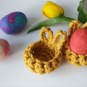 2 db-os  horgolt, húsvéti nyuszifüles tojástartó szett mustár - otthon & életmód - dekoráció - asztal és polc dekoráció - dekorációs tál, tartó - Meska.hu