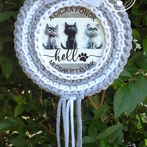 Horgolt  cica a főnök tábladísz, Otthon & Életmód, Dekoráció, Fali és függő dekoráció, Függődísz, Horgolás, MESKA