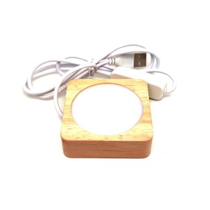 Lámpa fa talpas USB négyzet színváltós 8x8cm - Meska.hu