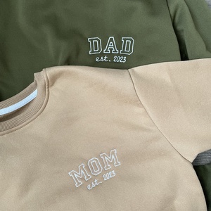 Mom és Dad feliratos PÁROS hímzett pulóver - ruha & divat - páros szett - női-férfi páros szett - Meska.hu